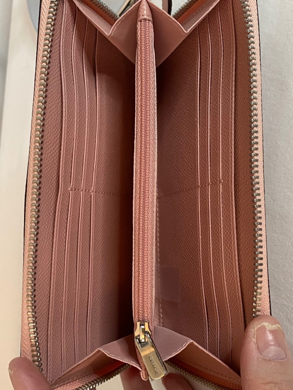 Pink Coach Wallet - Picture 4 of 4